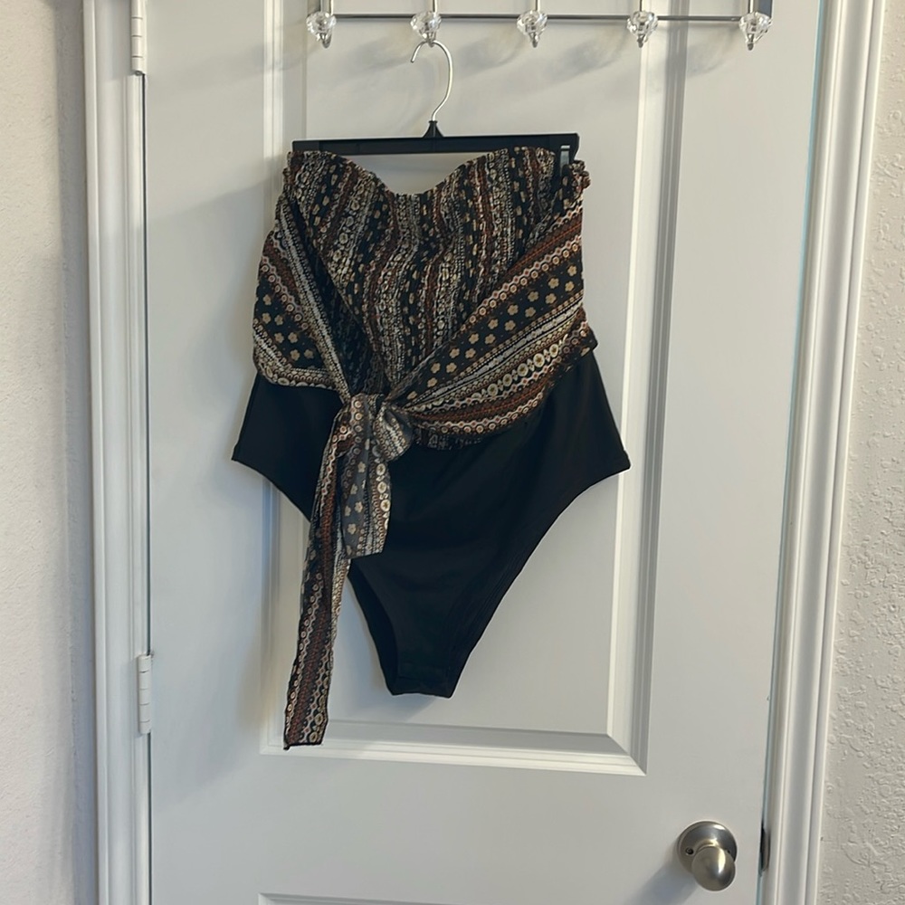 Shein size 3X brown and black bodysuit